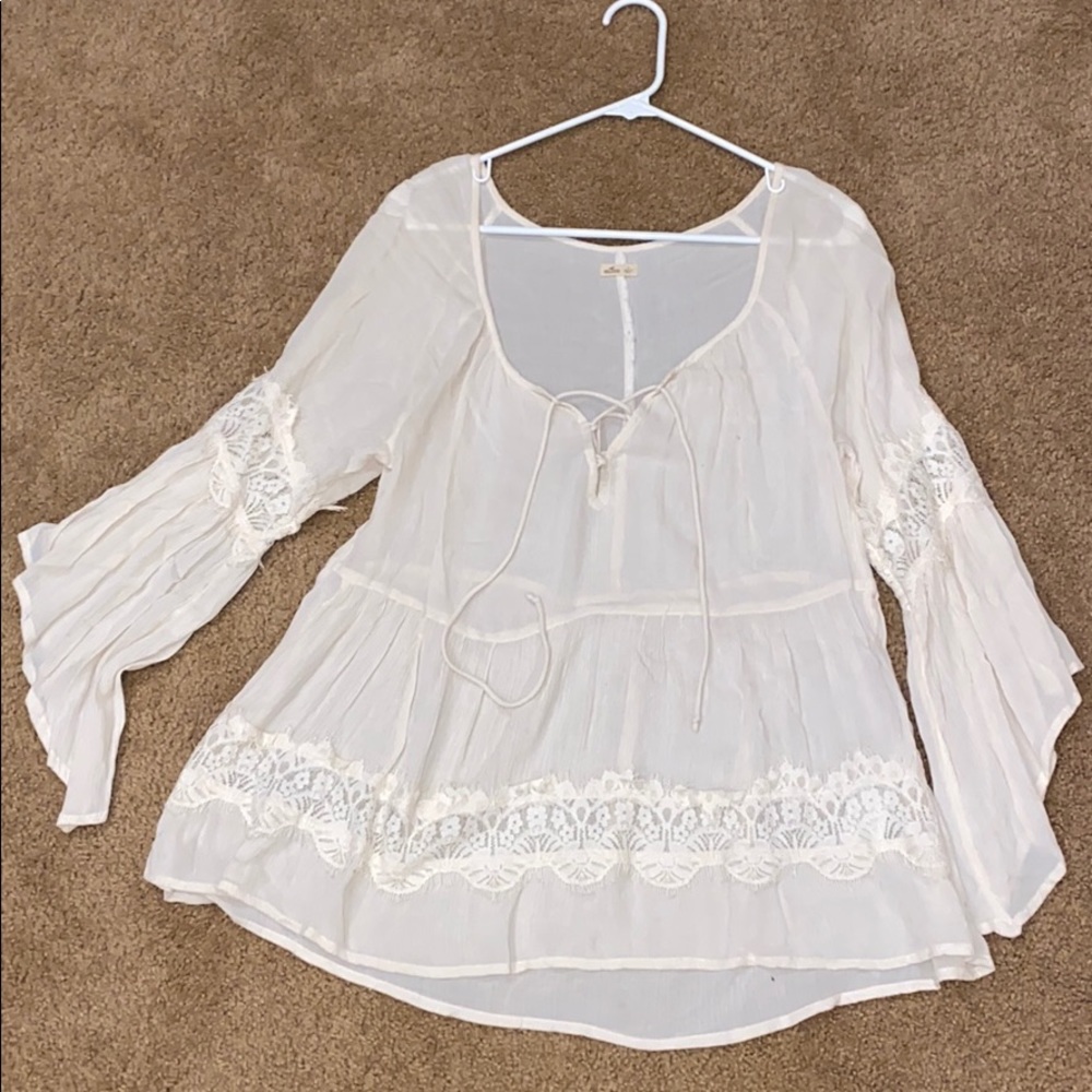 Hollister cream flowy shirt